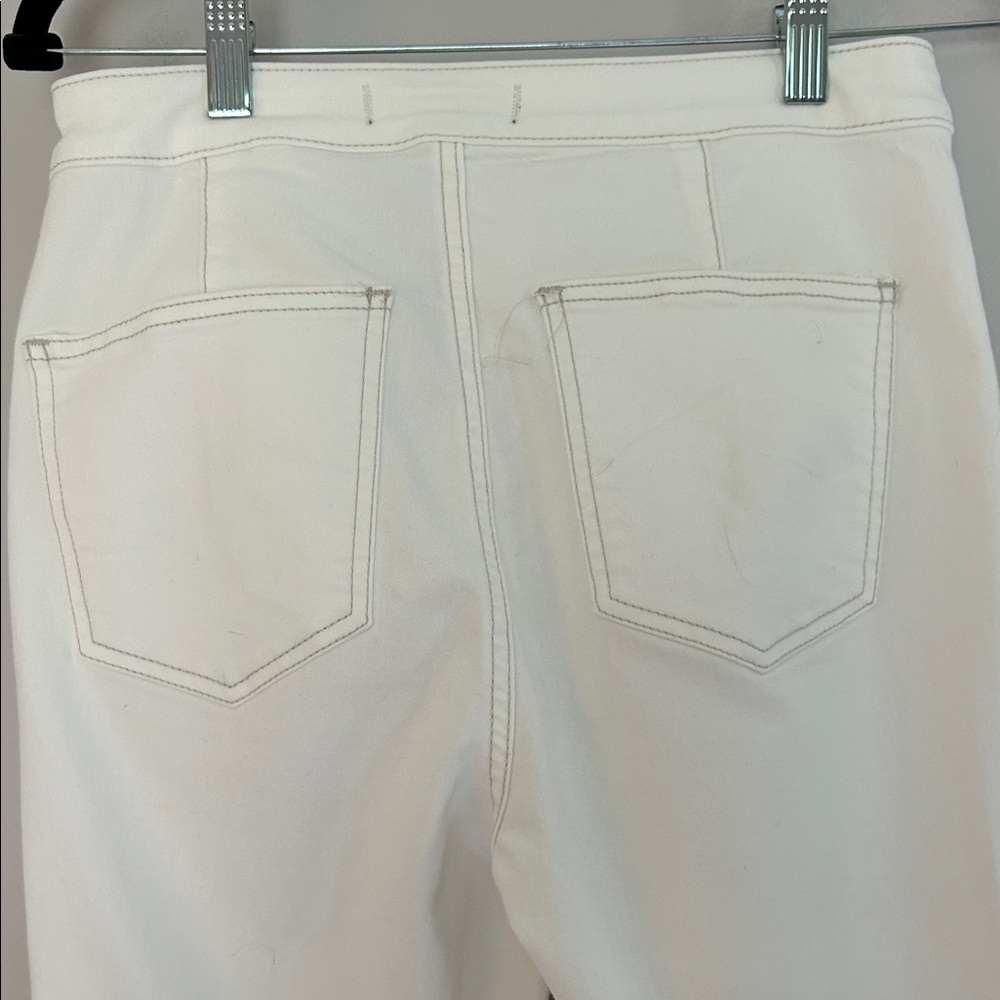 We The Free Bell Bottom Super Flare Jeans - Picture 7 of 14